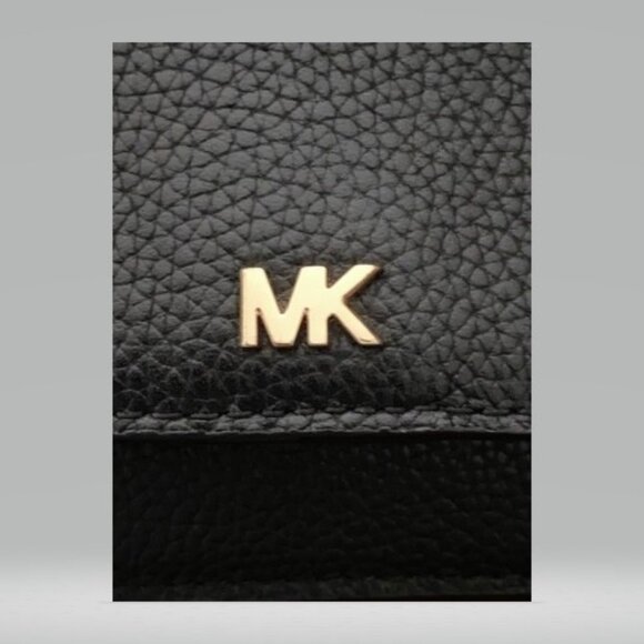 Michael Kors Crossbody Bag - Picture 2 of 6